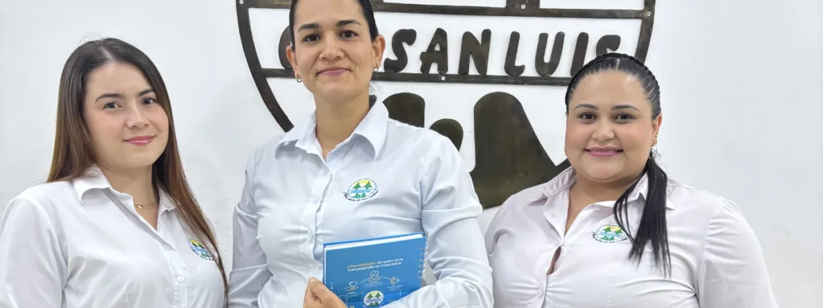 En Coosanluis, te acompañamos siempre, mujer